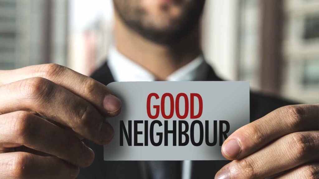 10 maneras simples de convertirse en un buen vecino: ¡Haga una relación amistosa!