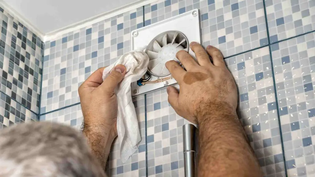 7 sencillos pasos sobre cómo instalar y reemplazar el extractor de aire del baño: ¡mejore la ventilación!