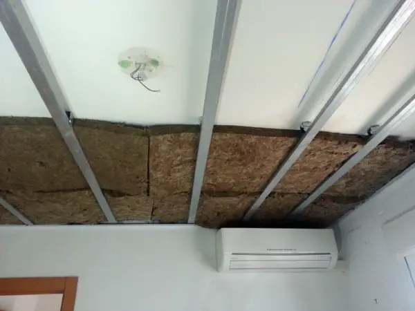 ¿Cómo insonorizar su piso frente a su techo?