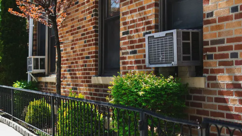 Cómo silenciar un aire acondicionado de ventana ruidoso (10 soluciones) • Consejos de insonorización