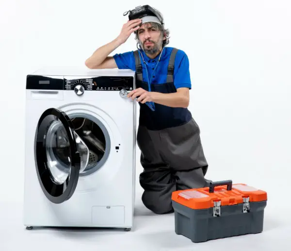 Cómo arreglar una lavadora que hace ruido al llenarla con agua