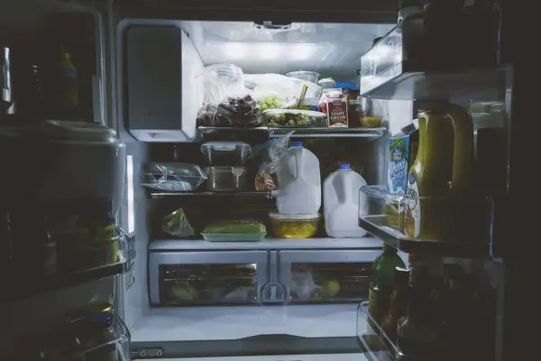 Cómo hacer que un refrigerador sea más silencioso con estos 6 simples consejos