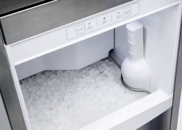 Las 5 máquinas para fabricar hielo más silenciosas debajo del mostrador