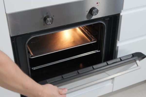 ¿Su horno hace ruido cuando se calienta?  Causas y soluciones